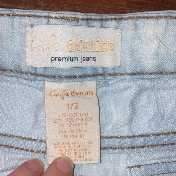 Cafe Denim shorts - Picture 4 of 4